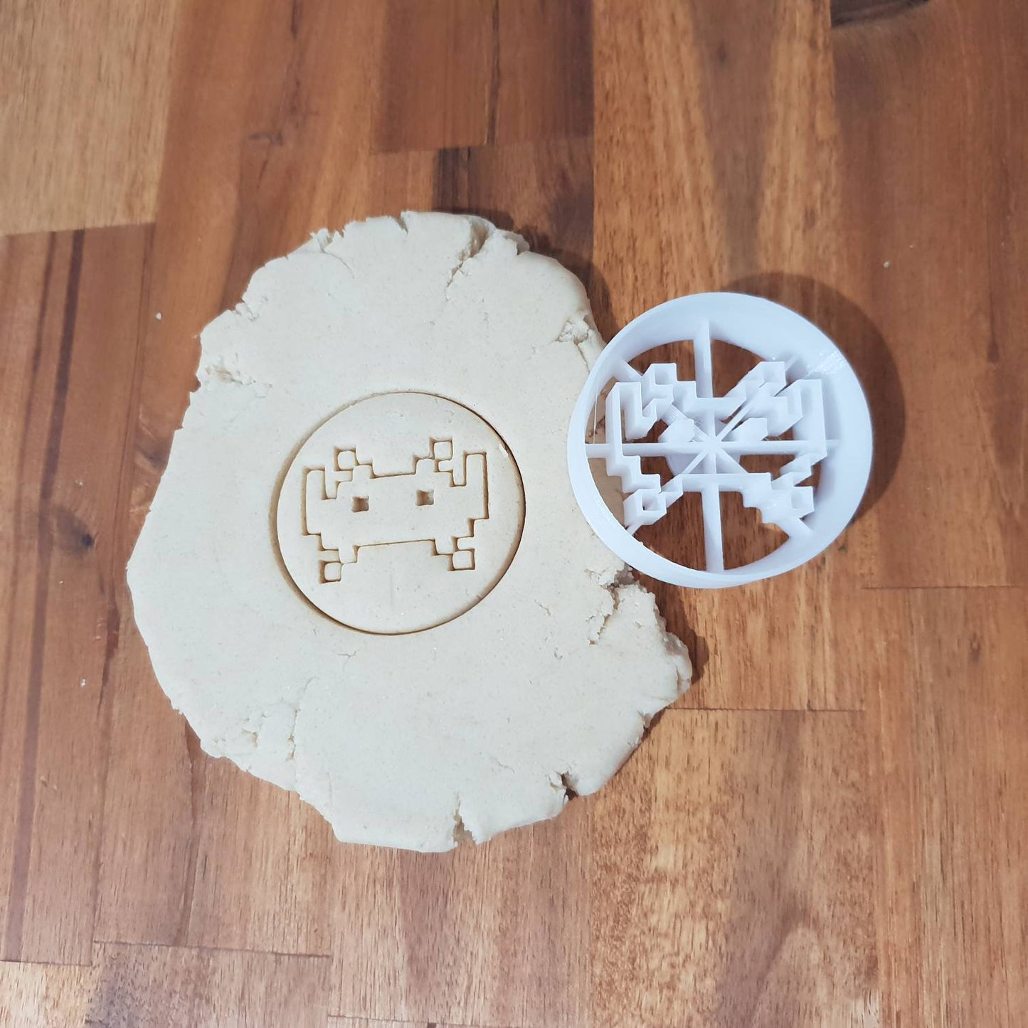 Space invaders retro cookie cutter set - just-little-luxuries