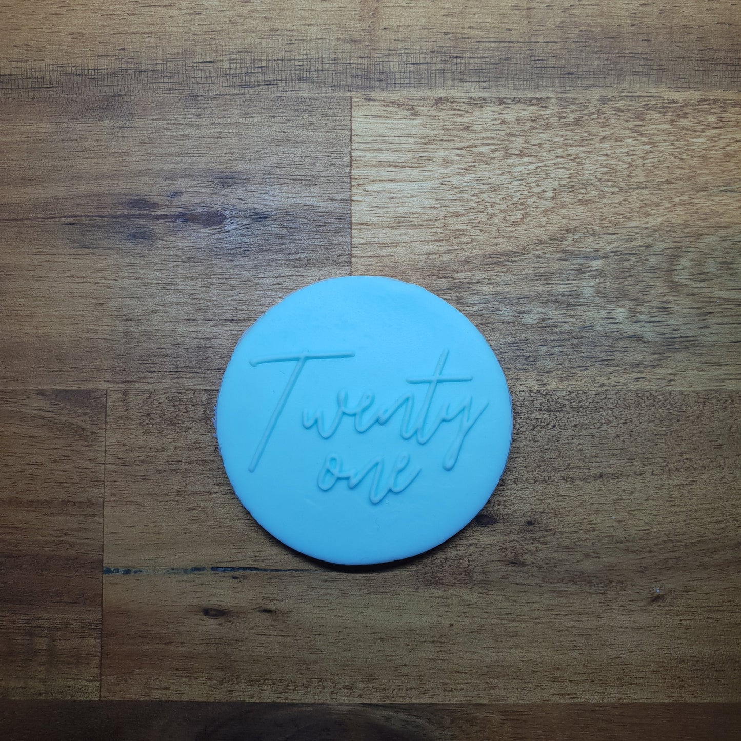 Twenty One Raised 3D Embosser. - just-little-luxuries