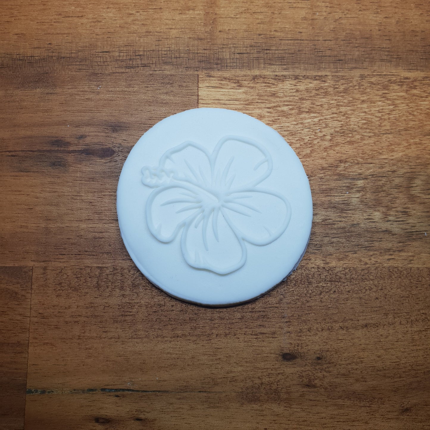 Hibiscus Flower Raised 3D Embosser. - just-little-luxuries