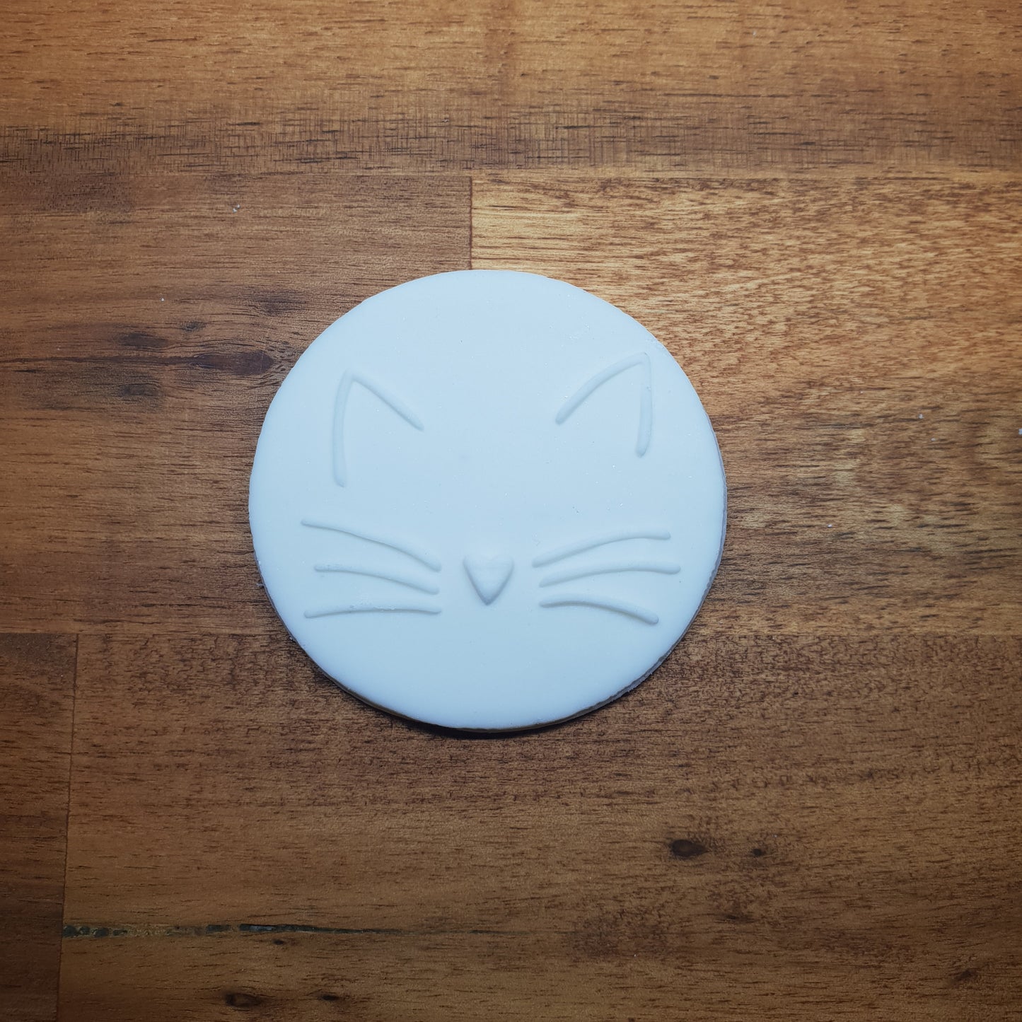 Cat Face Raised 3D Embosser. - just-little-luxuries