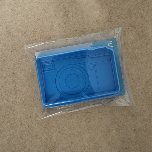 Camera | Travel Cookie Cutter and Layered Embosser (EXCESS STOCK)